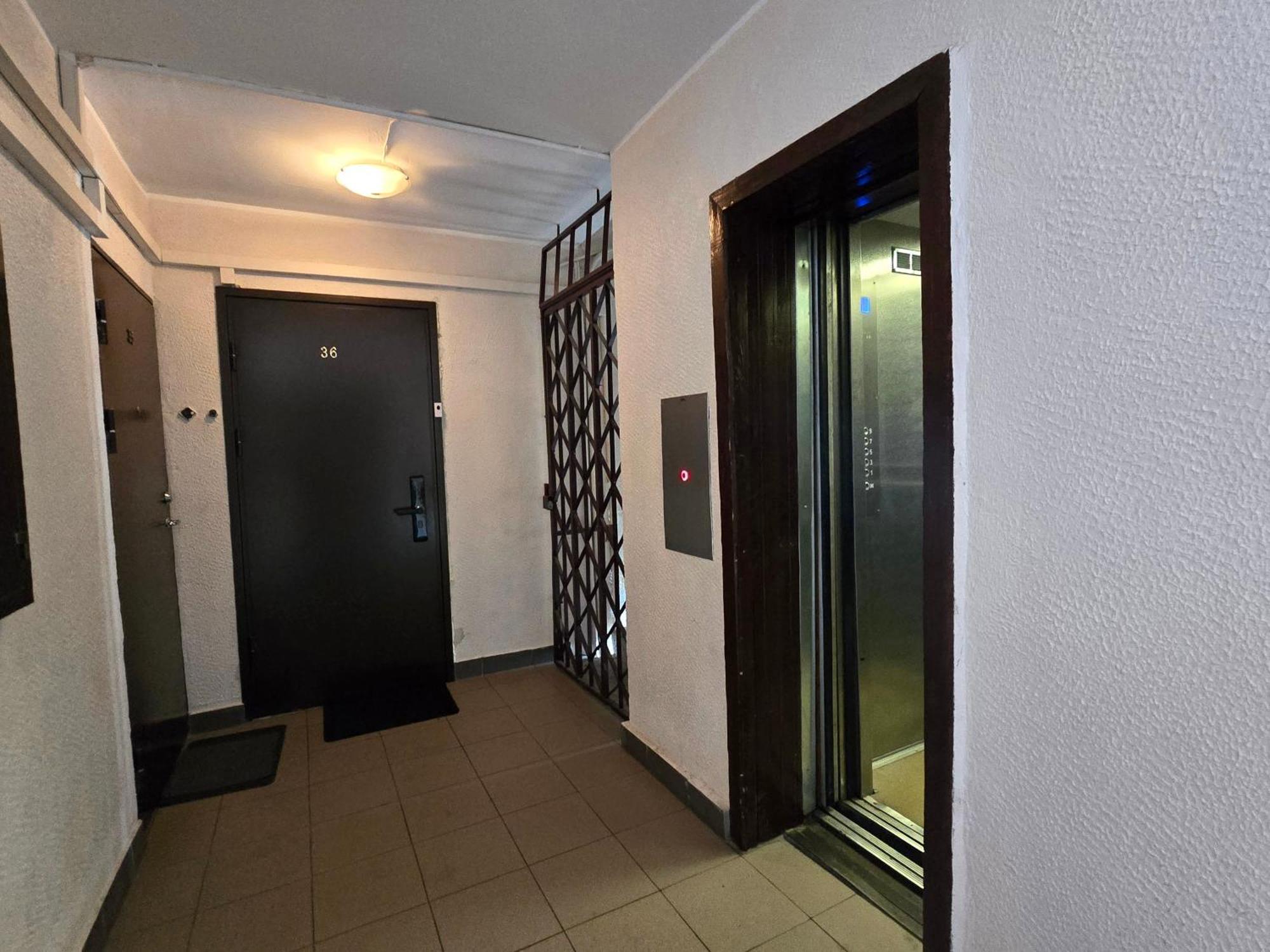 Hero Avenue Apartment Нарва Экстерьер фото